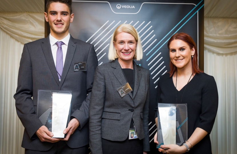 Amanda Milling MP with local apprentices Jessica Ellis and Alex Beech